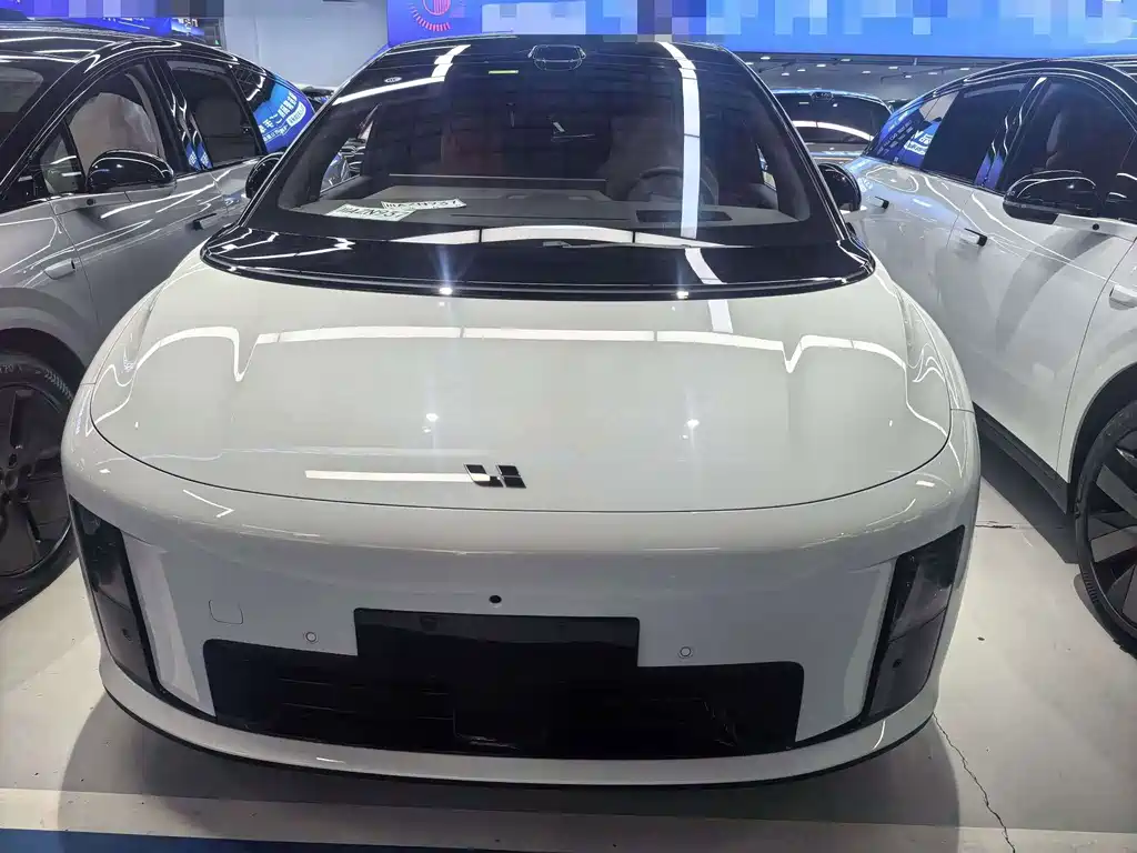 Li Auto Li i8 — миниатюра 2