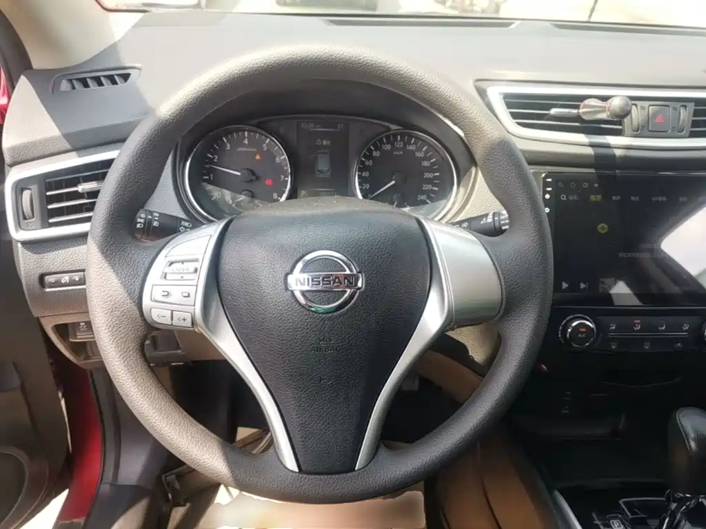 Nissan Qashqai — миниатюра 11