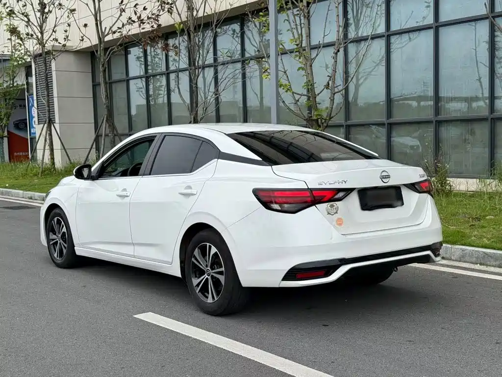 Nissan Sylphy — миниатюра 5