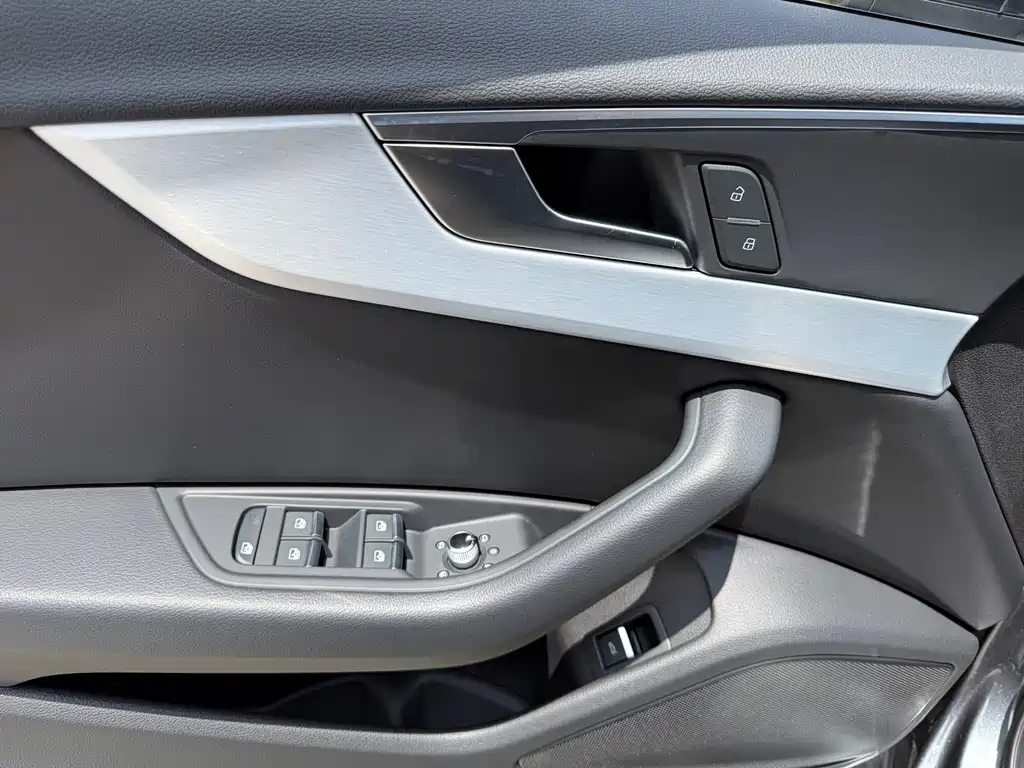 Audi A4L — миниатюра 18