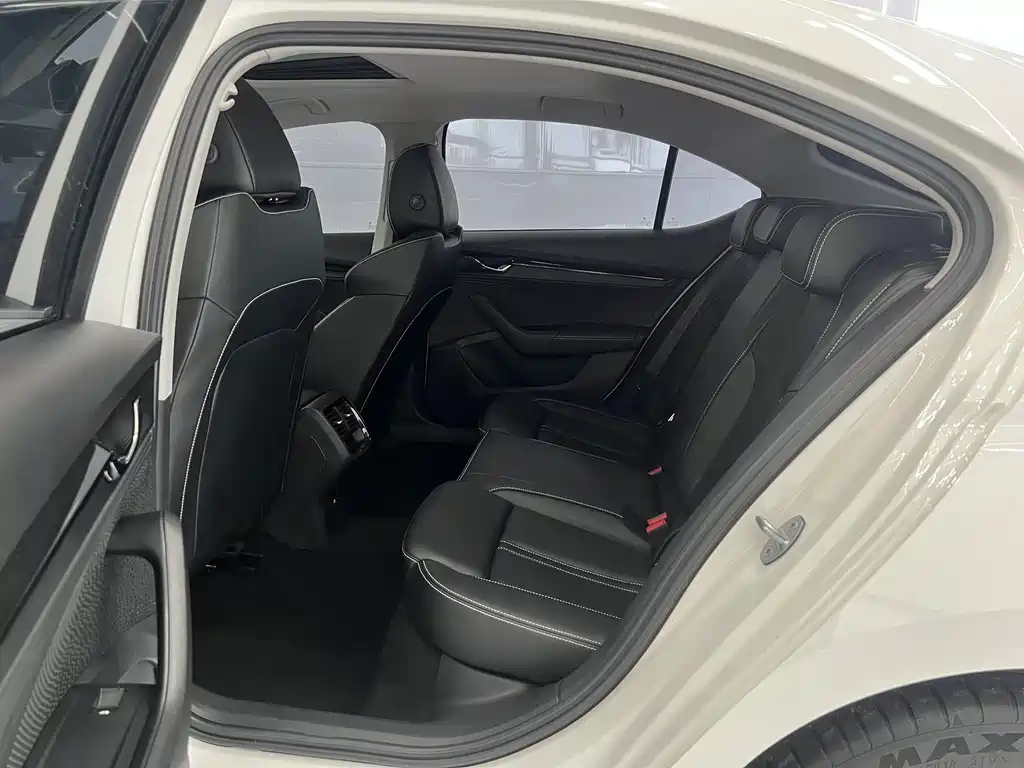 Skoda Octavia — миниатюра 12