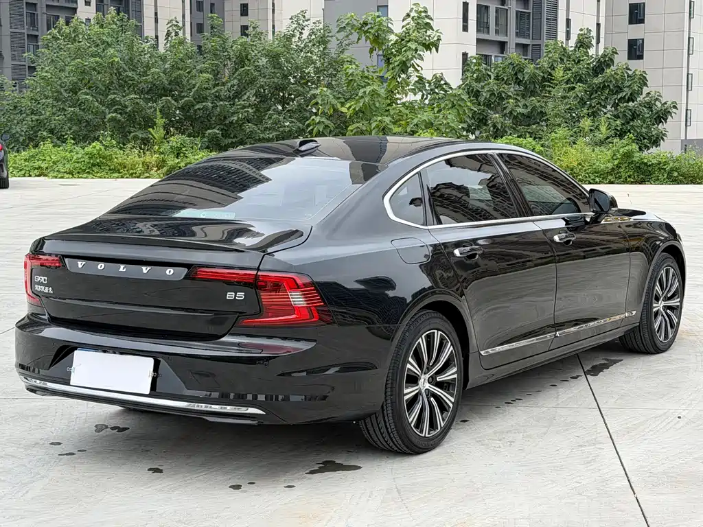 Volvo S90 — миниатюра 5