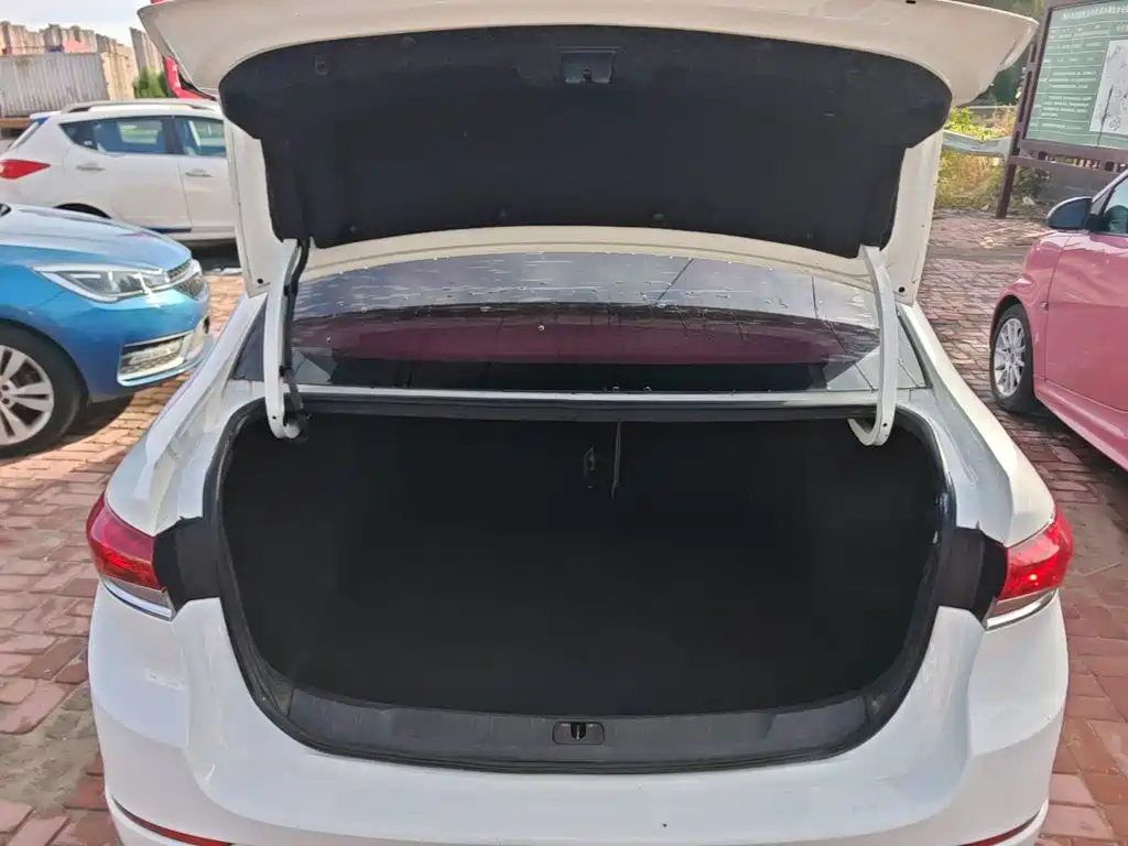 Buick Excelle — миниатюра 19