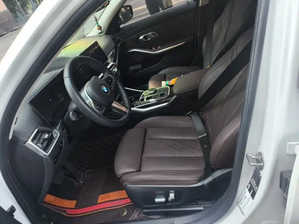 BMW 3 Series — миниатюра 11