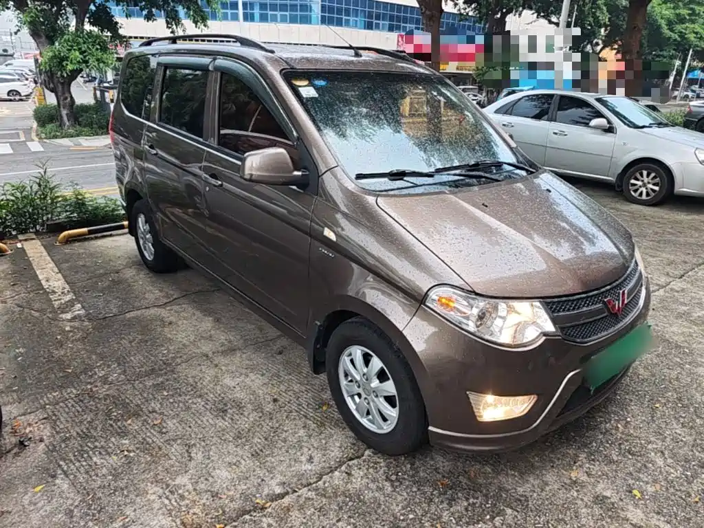 Wuling Hongguang — миниатюра 4