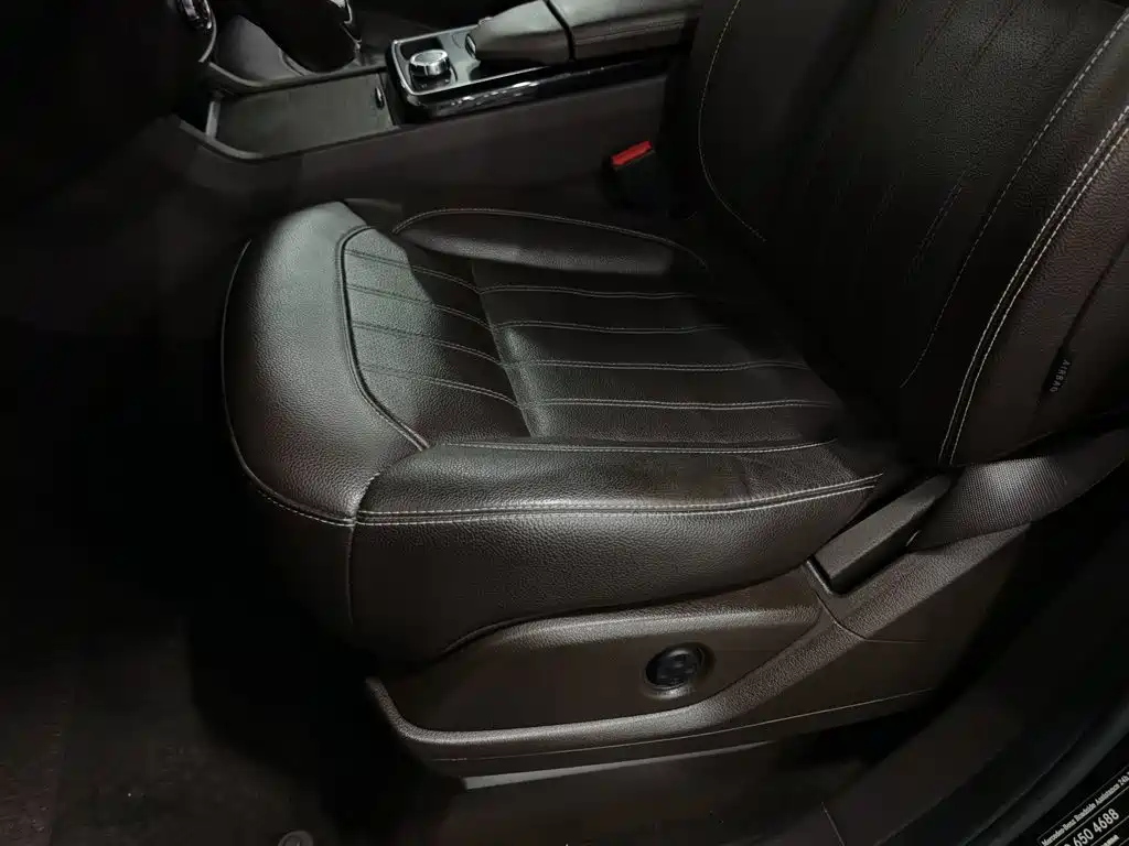 Mercedes-Benz GLE (Import) — миниатюра 20
