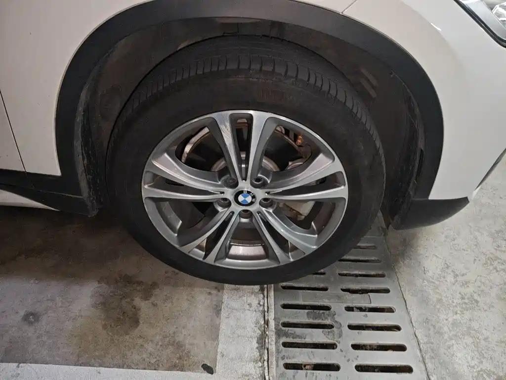 BMW X1 — миниатюра 8