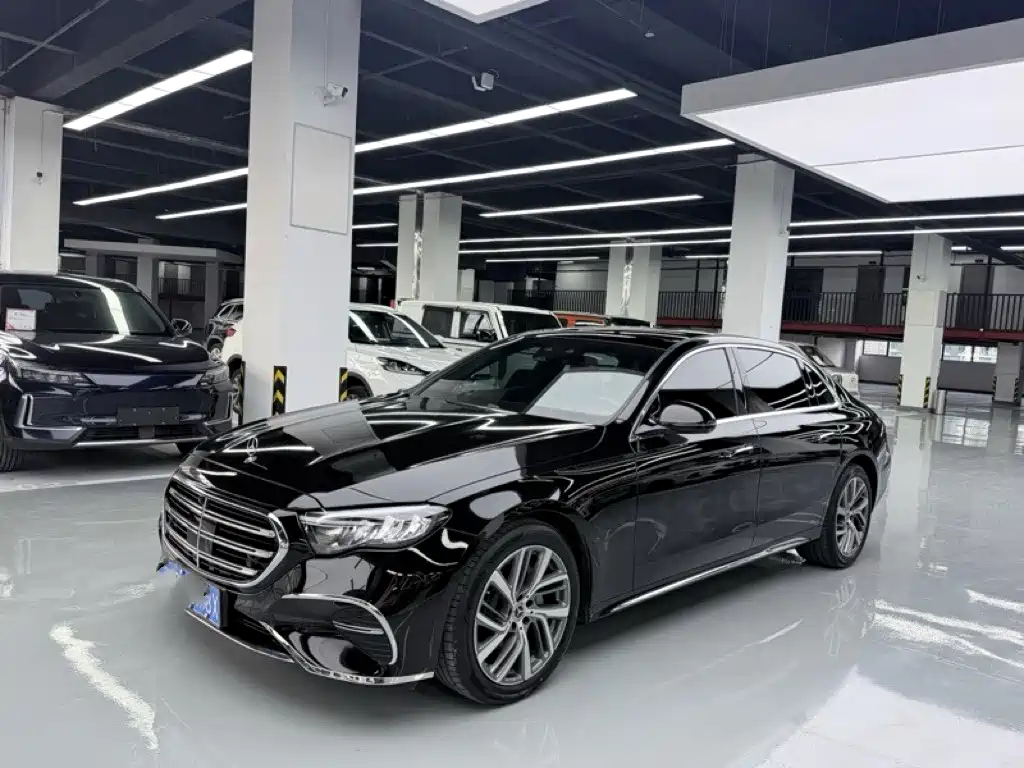 Mercedes-Benz E-Class — миниатюра 2