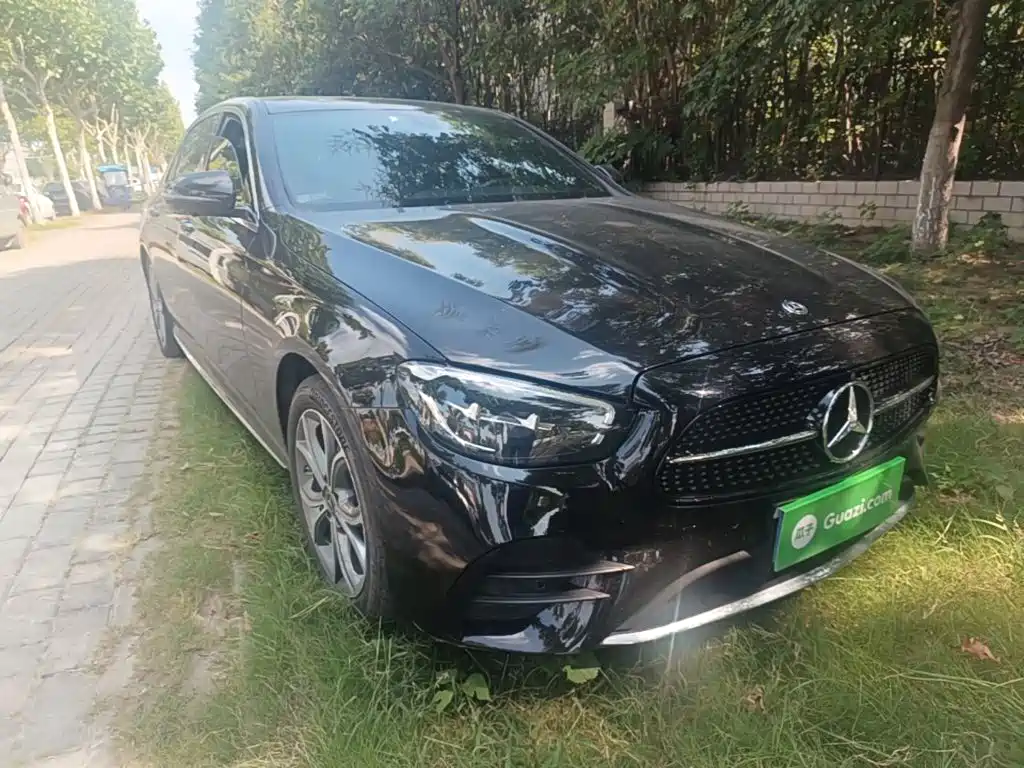 Mercedes-Benz E-Class — миниатюра 4