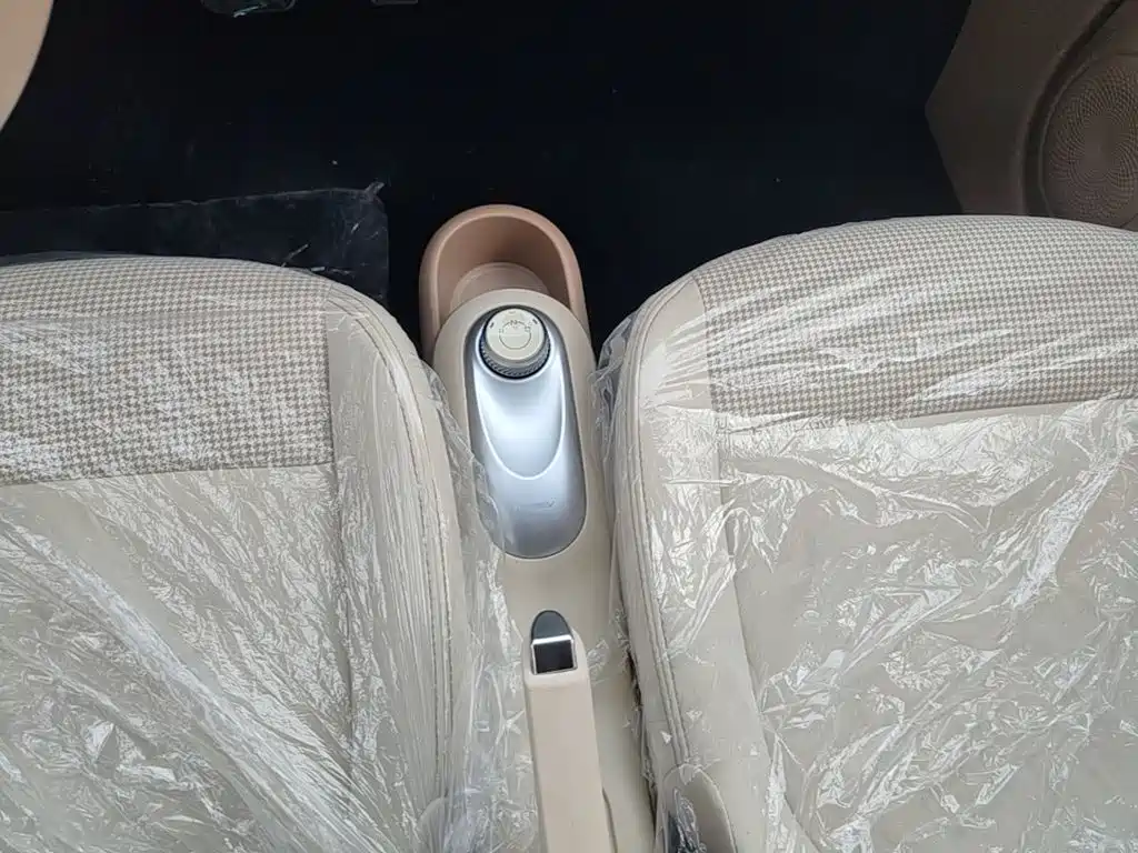 Wuling MINIEV — миниатюра 14