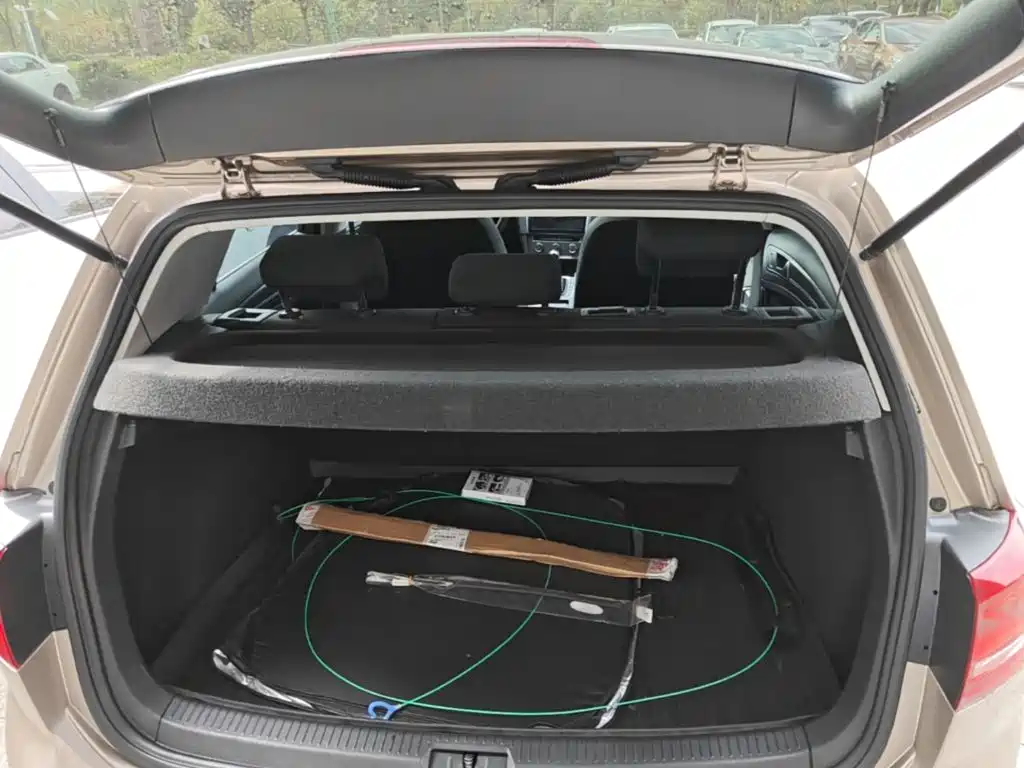 Volkswagen Golf — миниатюра 18