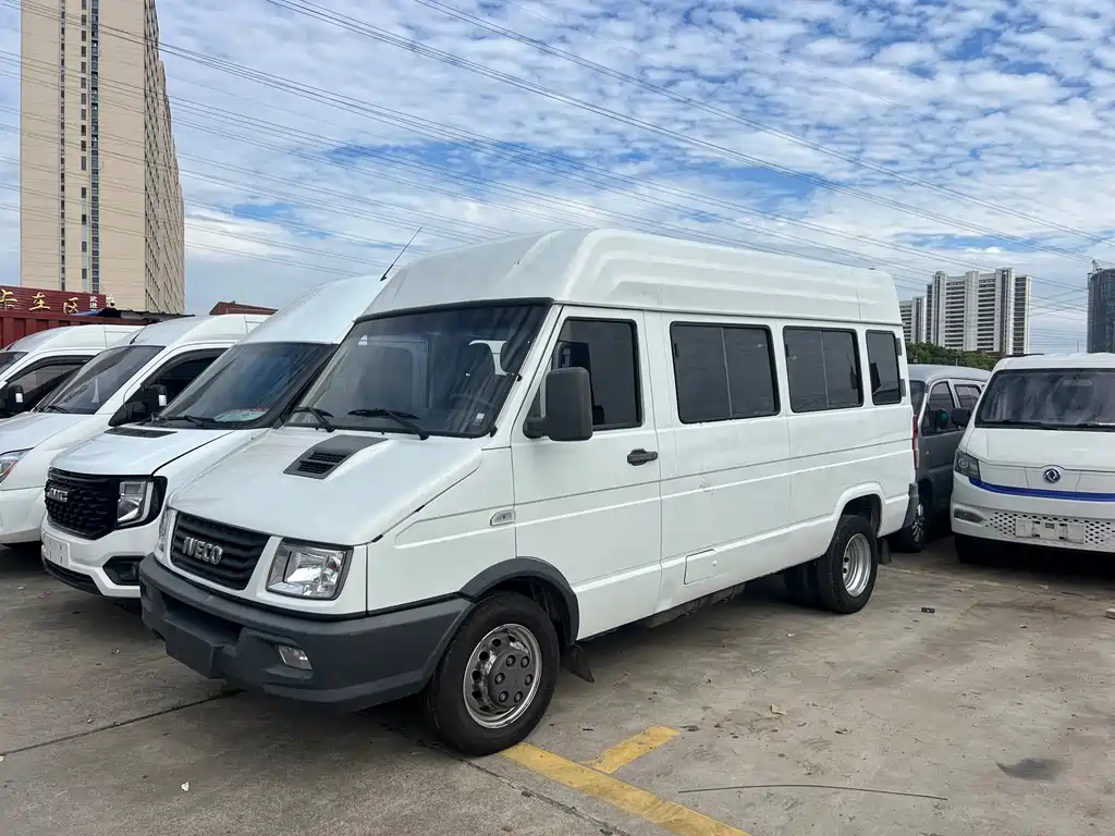IVECO Daily — миниатюра 2