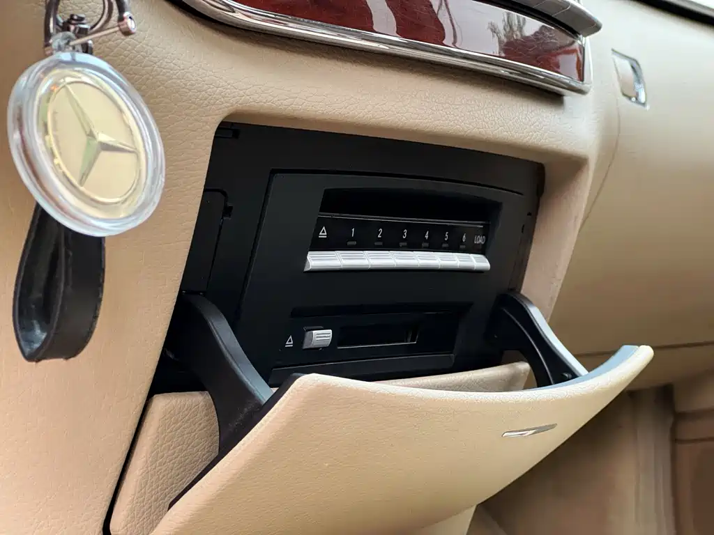 Mercedes-Benz S-Class — миниатюра 23