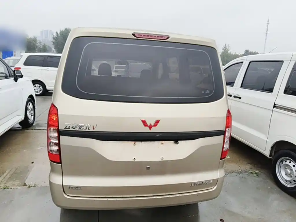 Wuling Hongguang V — миниатюра 6