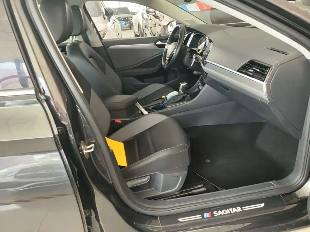 Volkswagen Sagitar — миниатюра 25