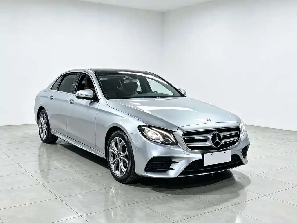 Mercedes-Benz E-Class — миниатюра 2