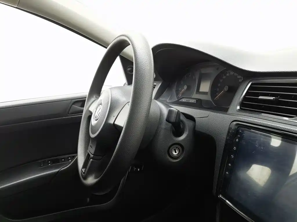 Volkswagen Santana — миниатюра 22