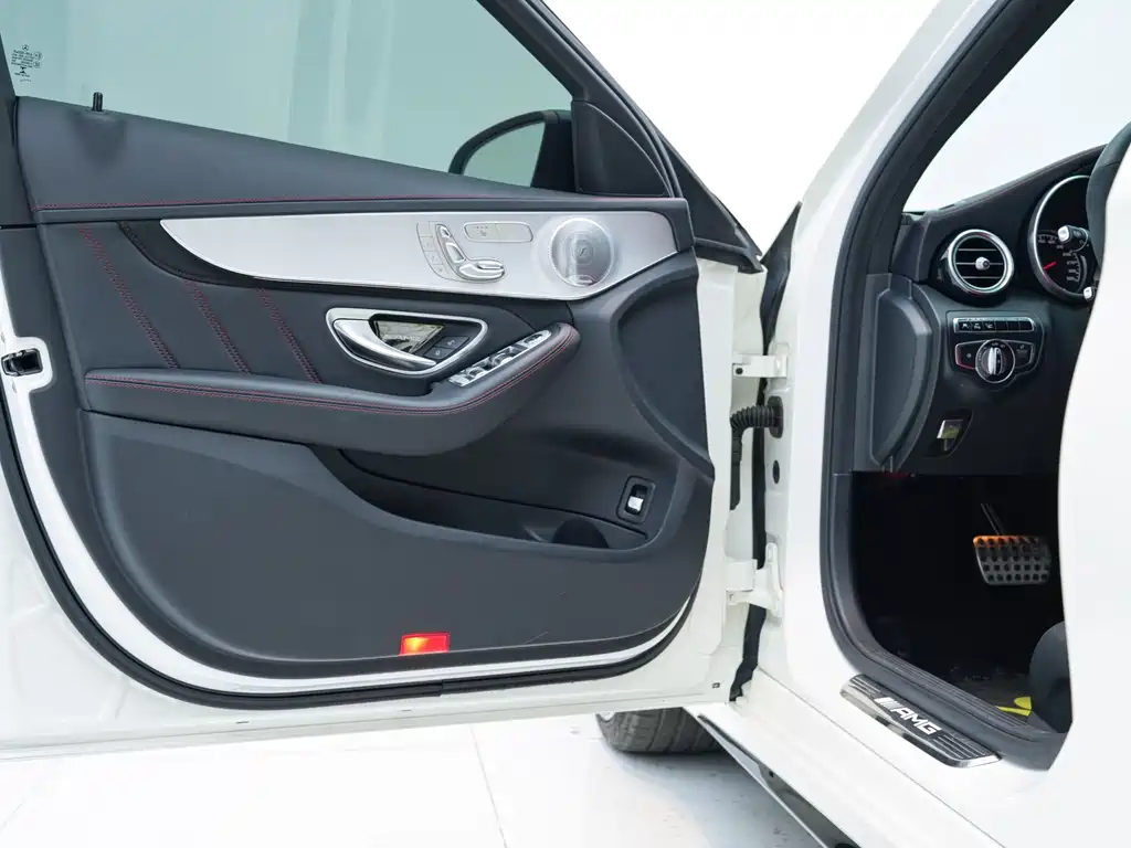 MERCEDES-BENZ C CLASS AMG