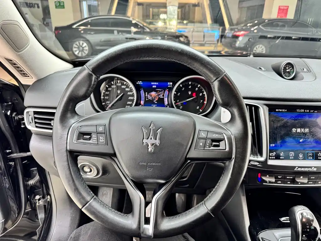 Maserati Levante — миниатюра 11