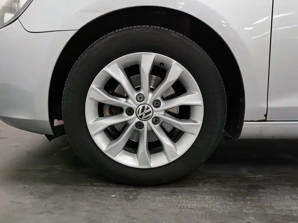 Volkswagen Golf — миниатюра 17