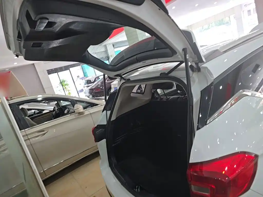 Haval M6 — миниатюра 19