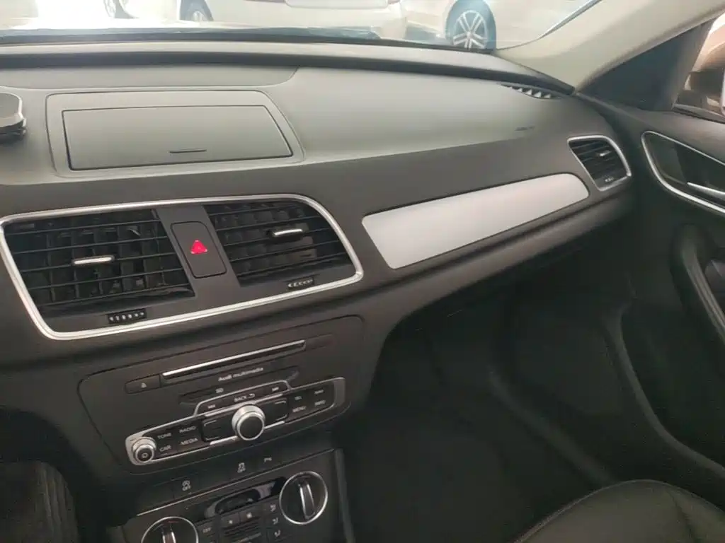 Audi Q3 — миниатюра 13