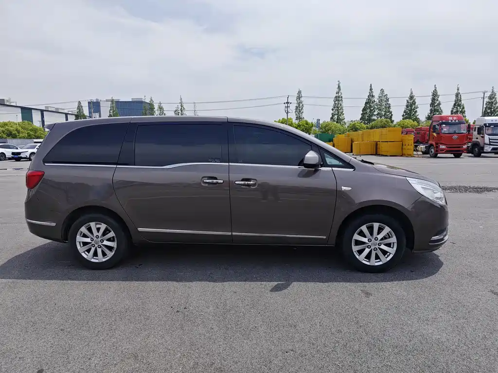 Buick GL8 2017 25S Comfort V
