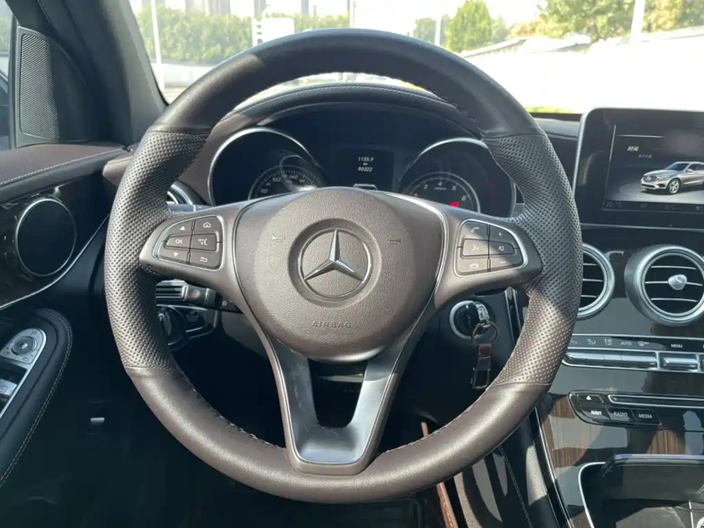 Mercedes-Benz GLC — миниатюра 14