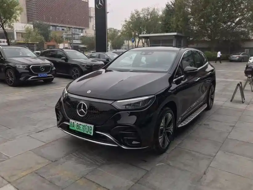 Mercedes-Benz EQE SUV