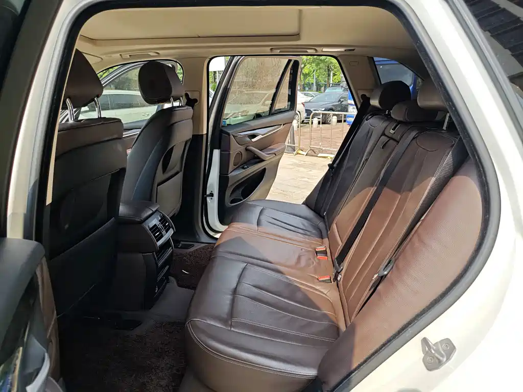 BMW X5 (Import) — миниатюра 18