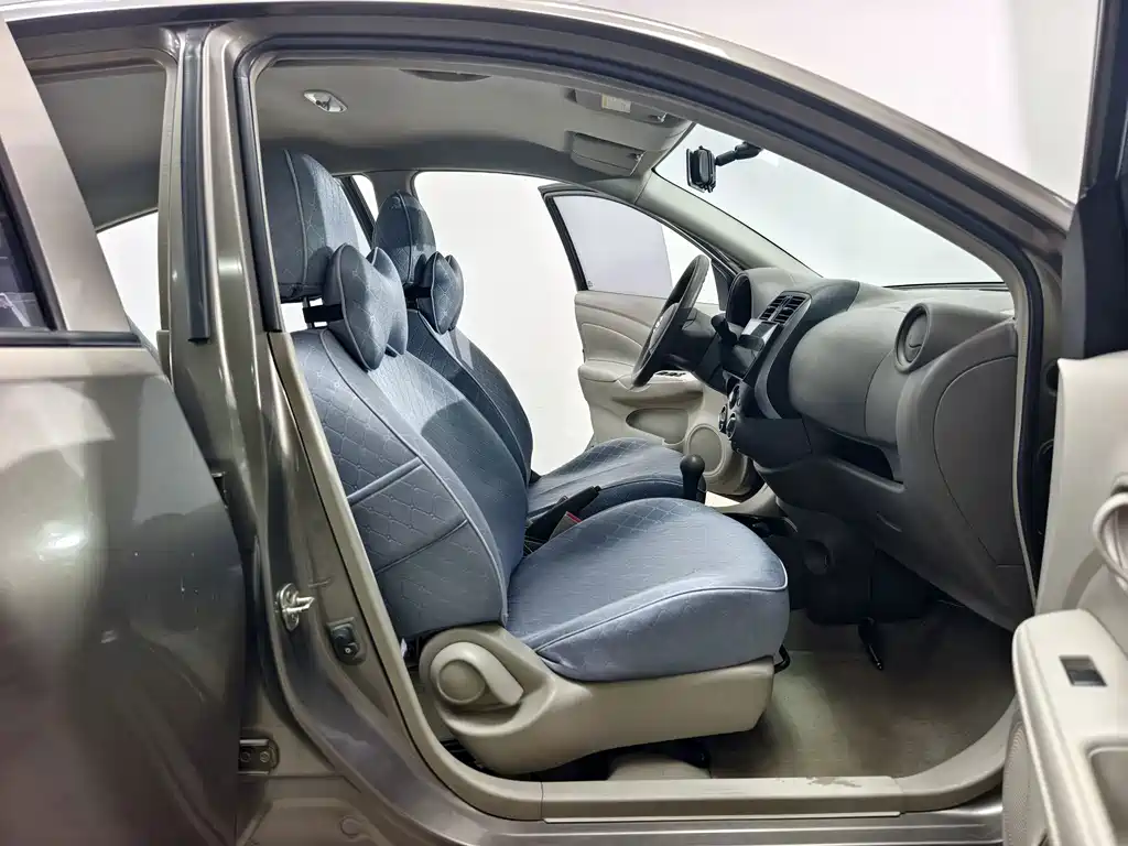 Nissan Sunny — миниатюра 13