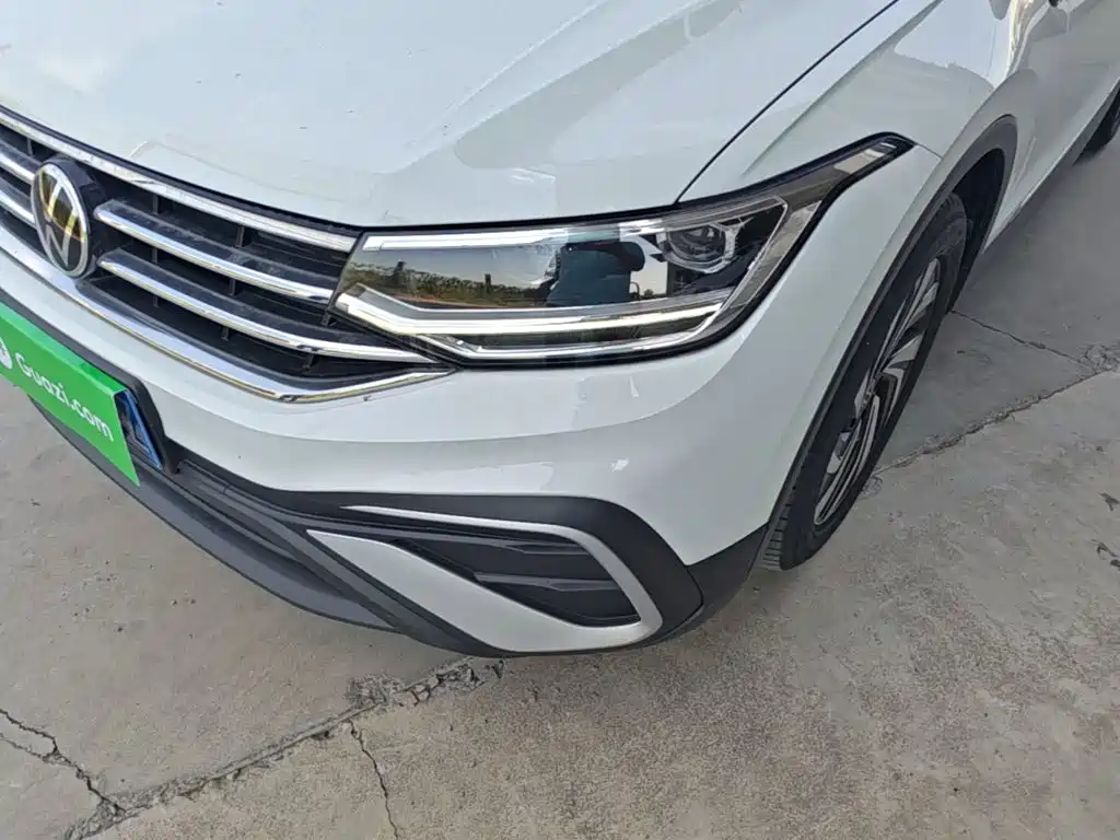 Volkswagen Tiguan L — миниатюра 24