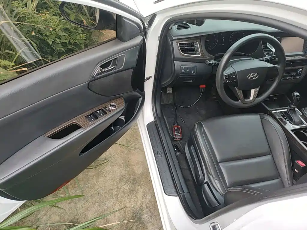 Hyundai Mistra — миниатюра 16