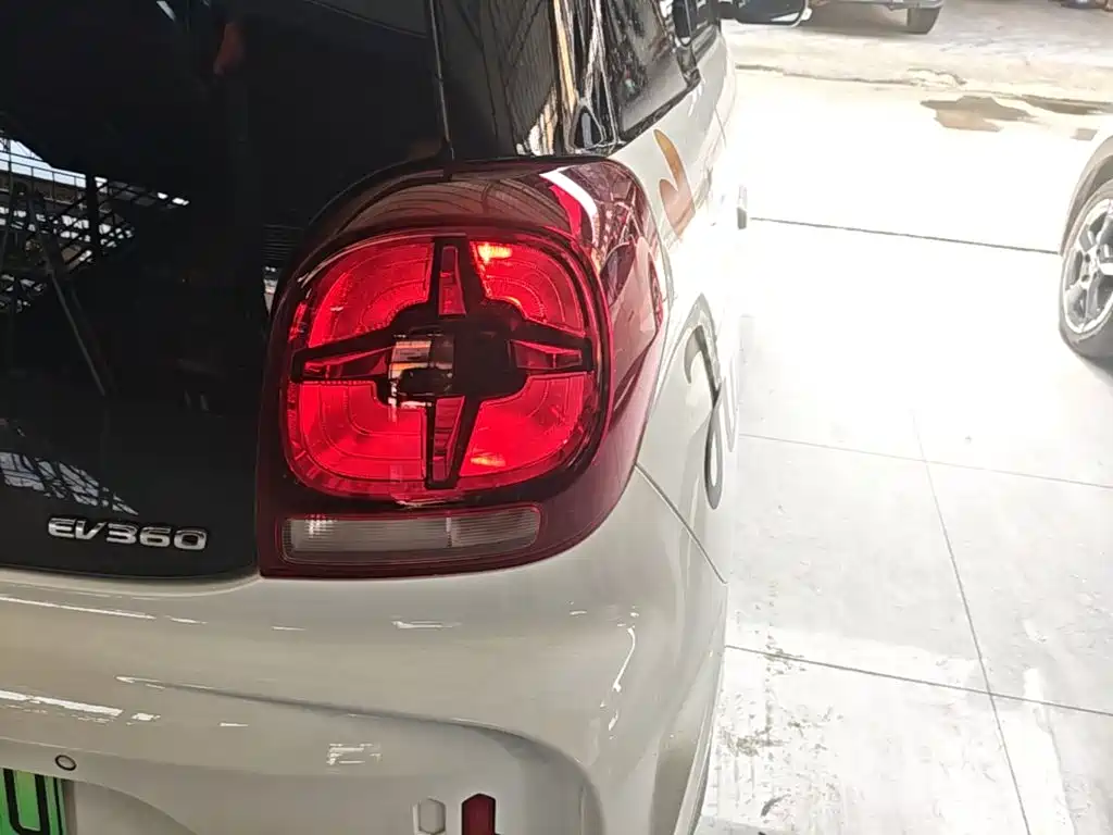 Roewe Clever — миниатюра 8