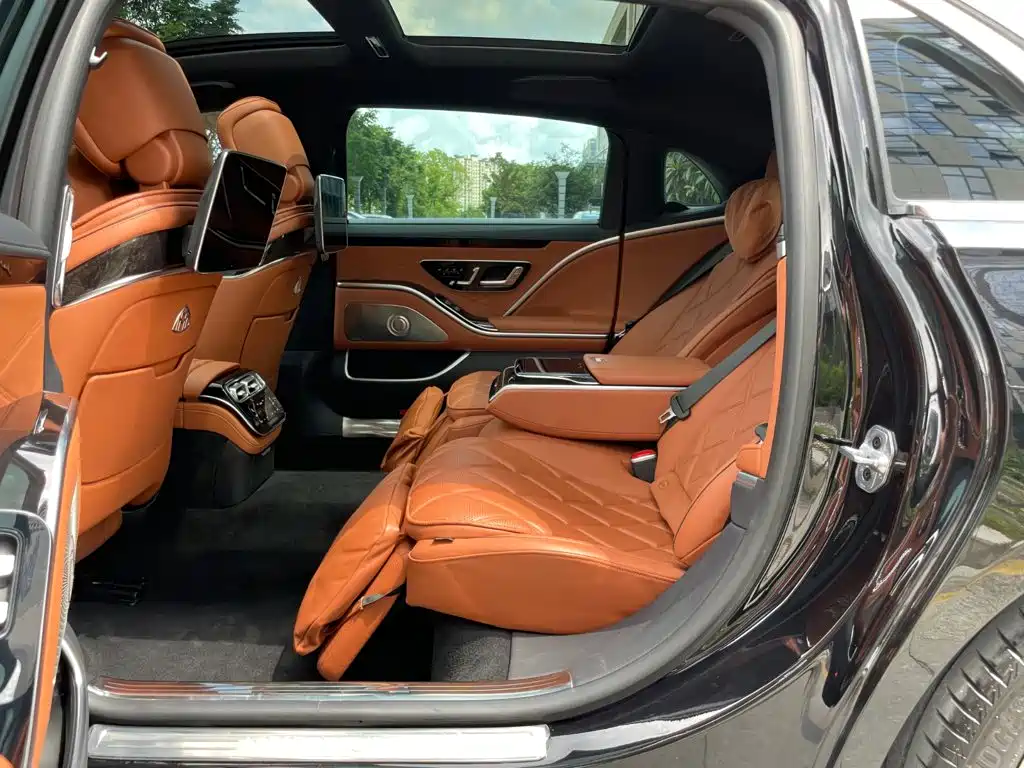 Mercedes-Benz S-Class — миниатюра 12