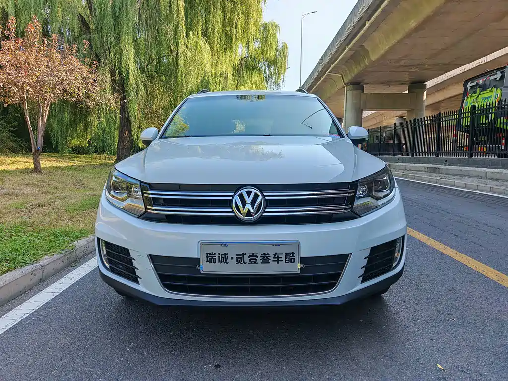 Volkswagen Tiguan — миниатюра 2
