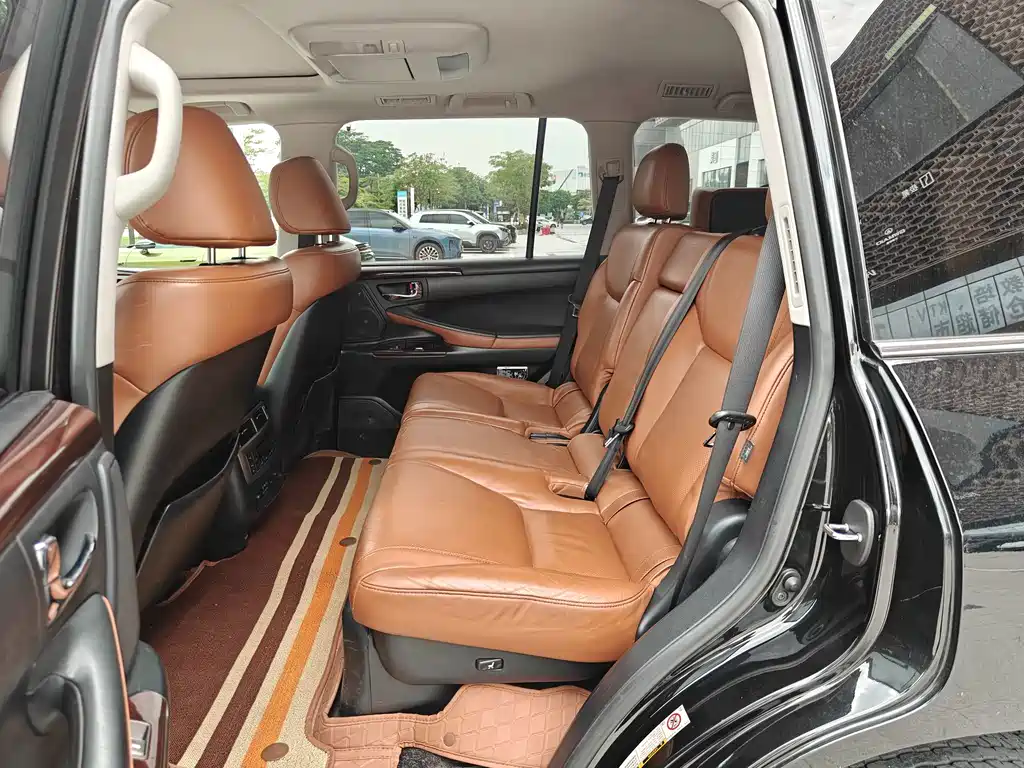 Lexus LX 570, фото 6