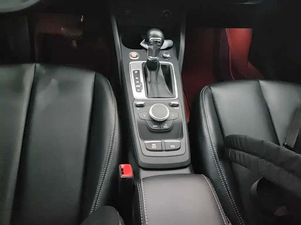 Audi Q2L — миниатюра 14