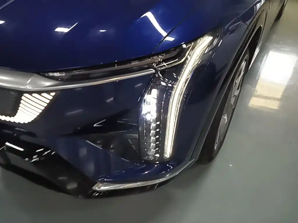 Cadillac IQ — миниатюра 24