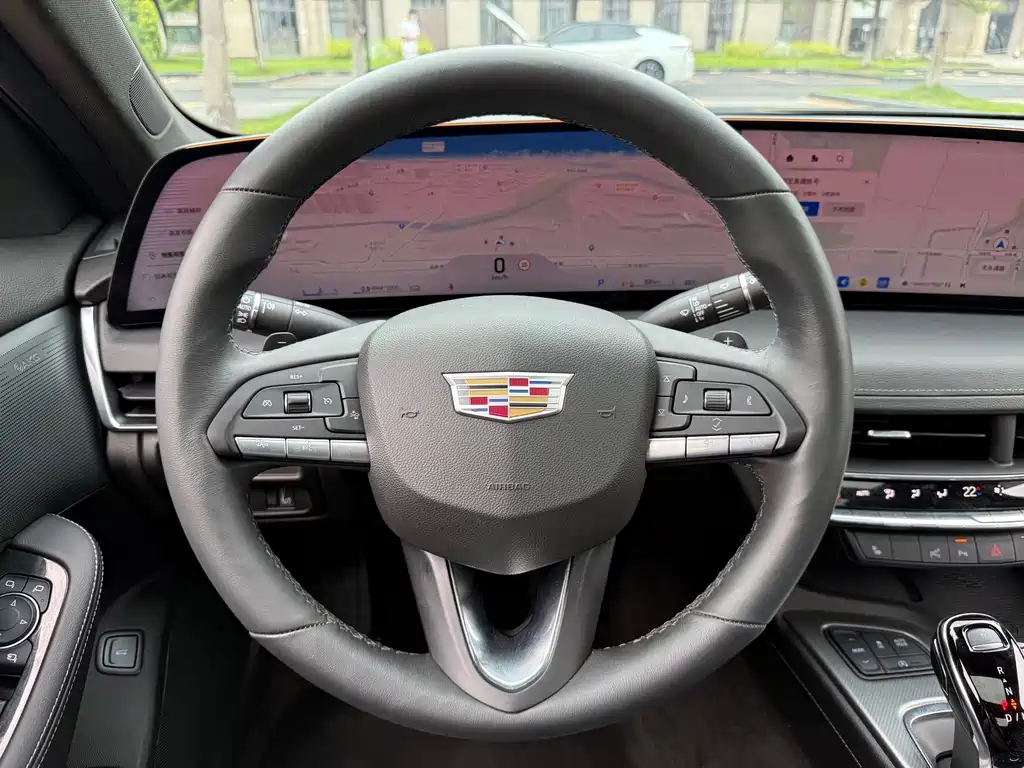 Cadillac CT5 — миниатюра 11