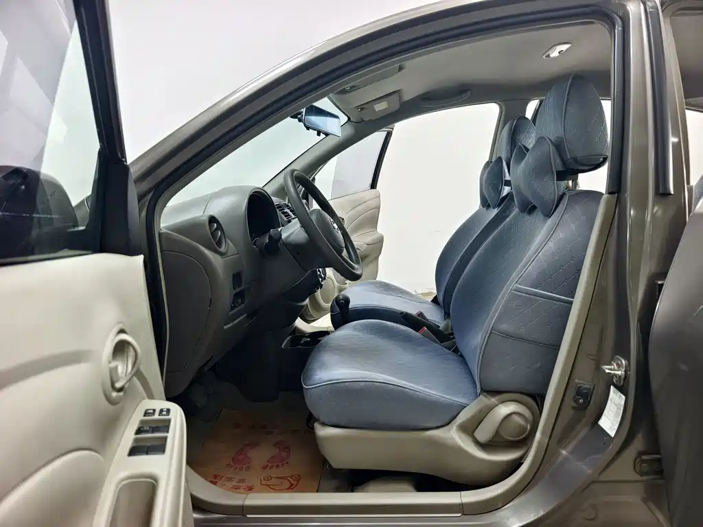 Nissan Sunny — миниатюра 10