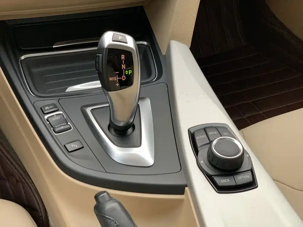 BMW 3 Series — миниатюра 16