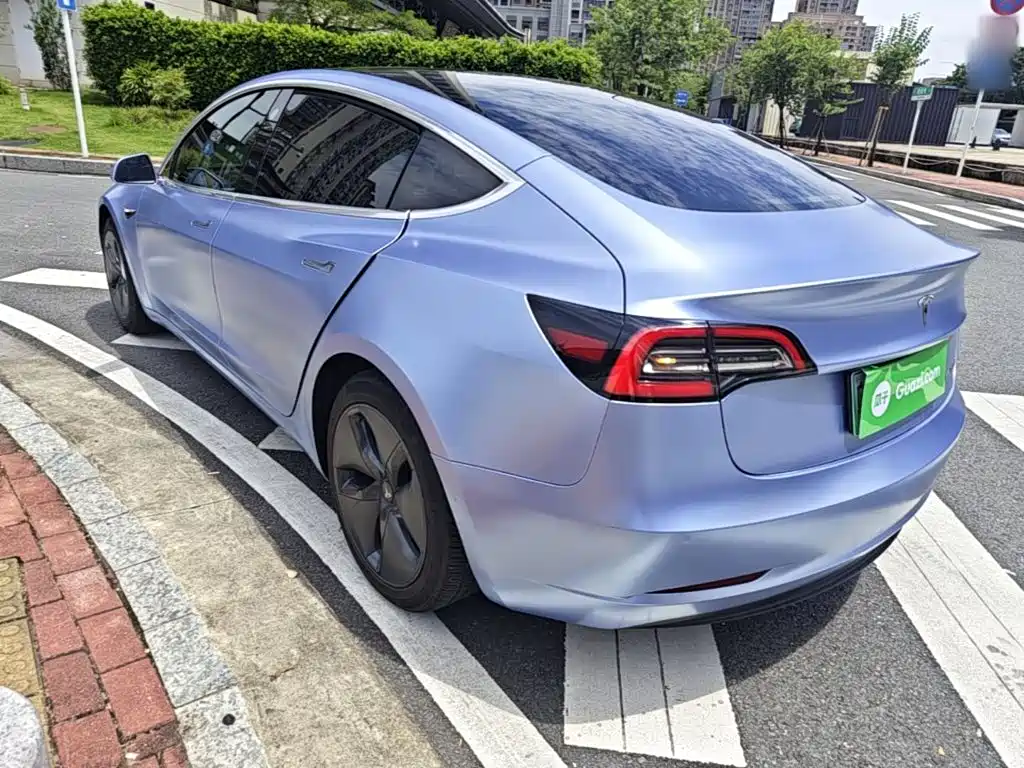 Tesla Model 3 — миниатюра 23