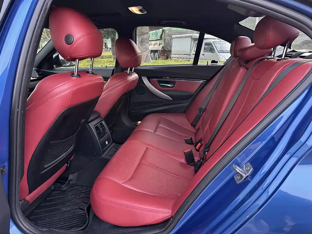 BMW 3 Series — миниатюра 5