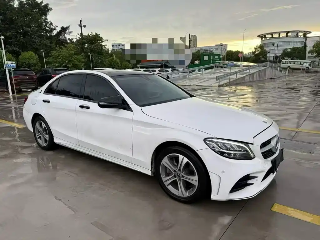 Mercedes-Benz C-Class — миниатюра 3