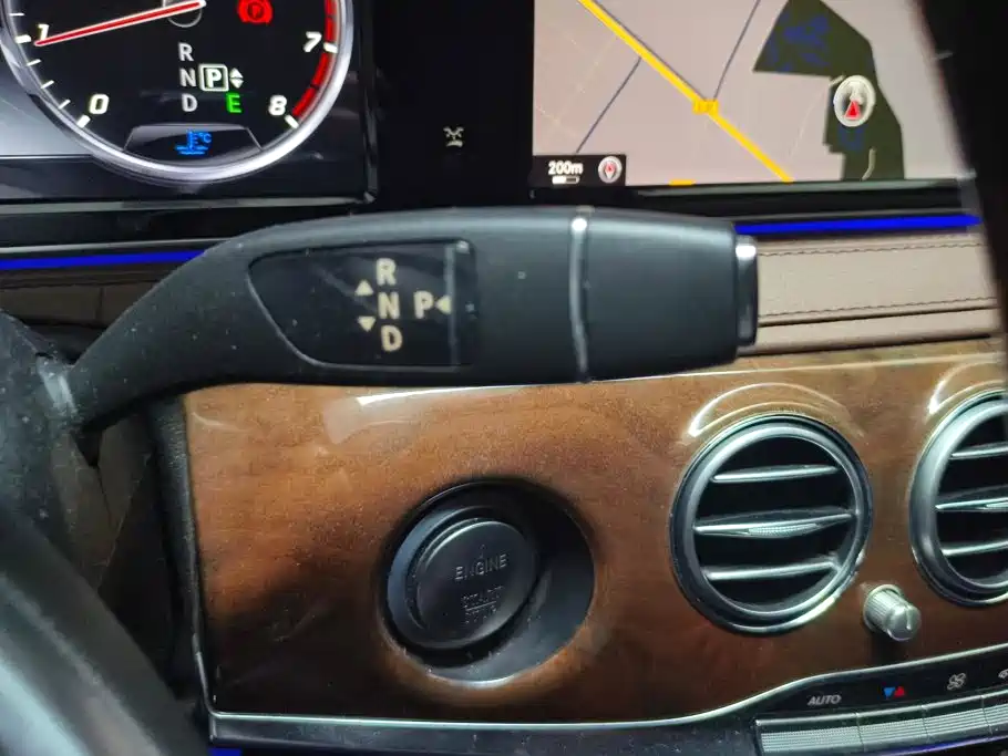 Mercedes-Benz S-Class — миниатюра 16