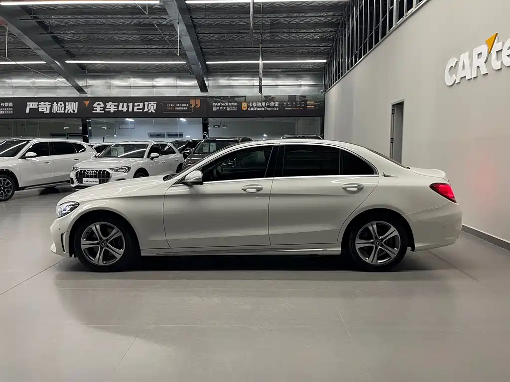 Mercedes-Benz C-Class — миниатюра 8