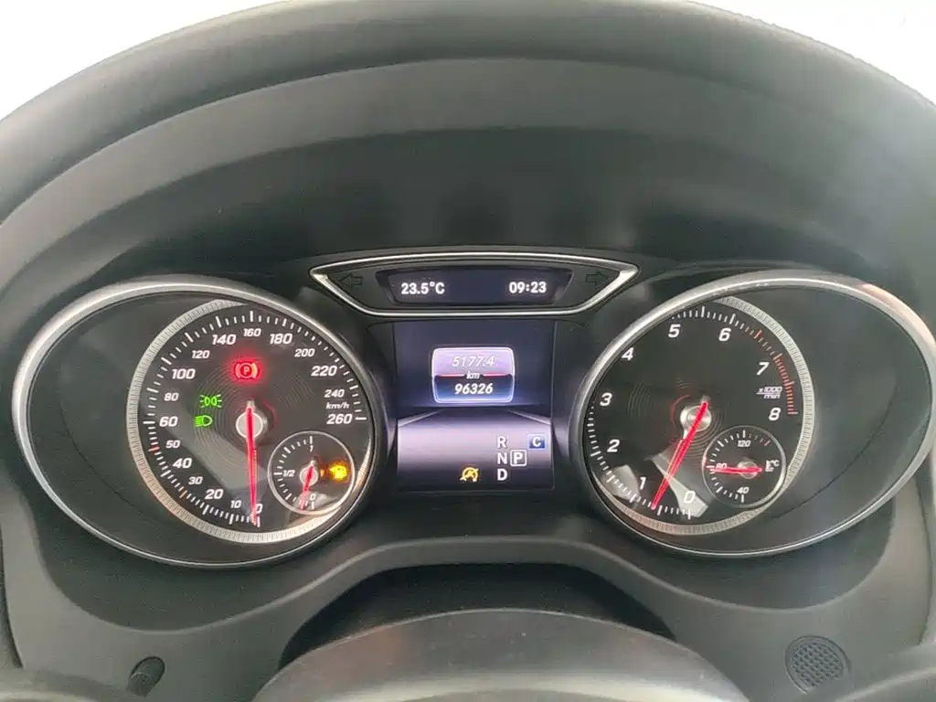 Mercedes-Benz CLA (Import) — миниатюра 12