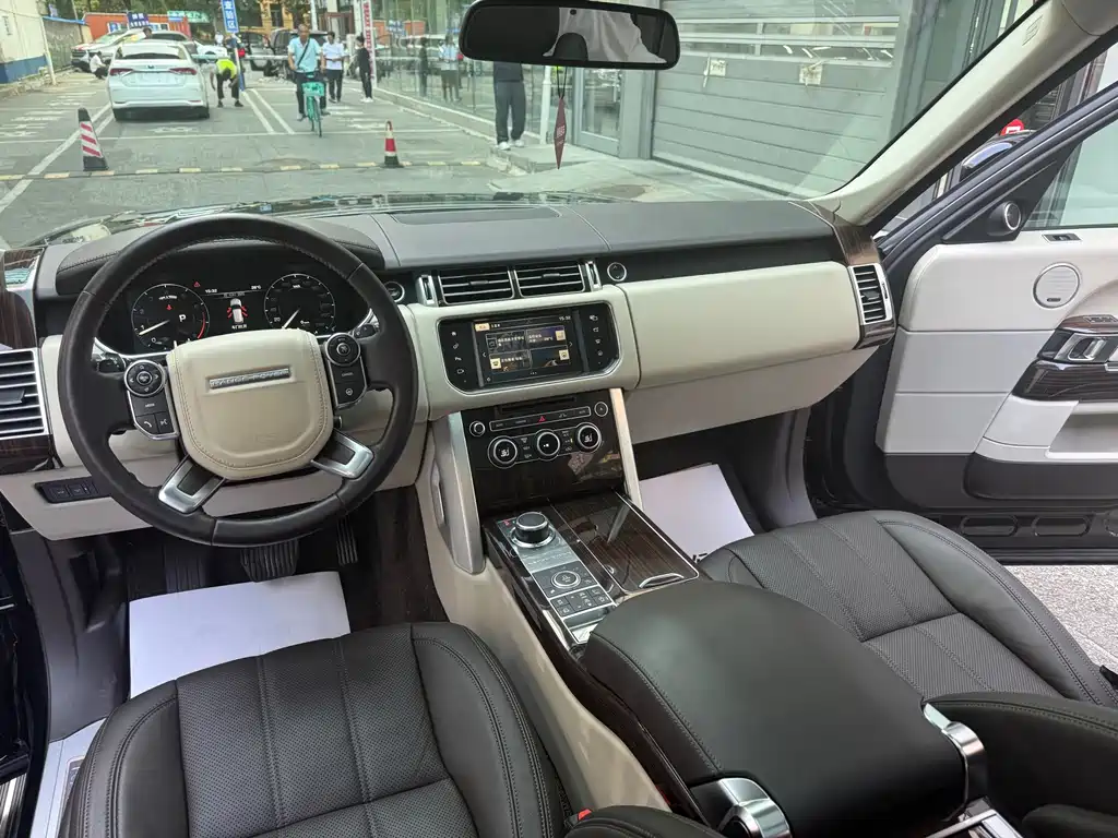 Land Rover Range Rover — миниатюра 15