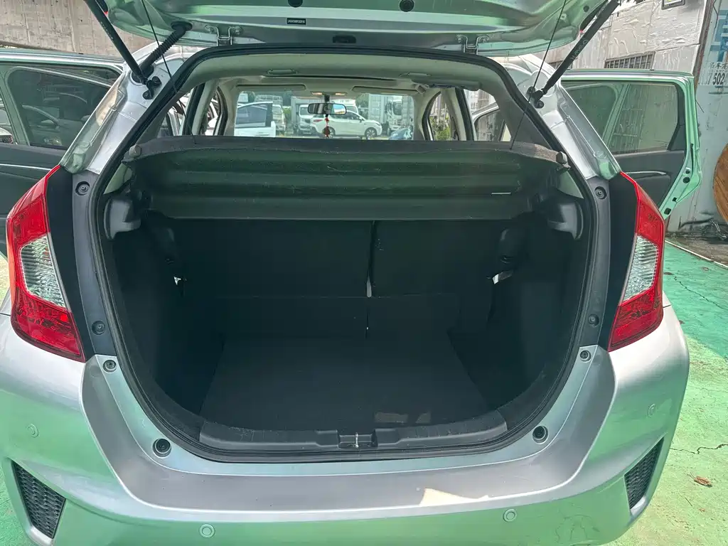 Honda Fit — миниатюра 24
